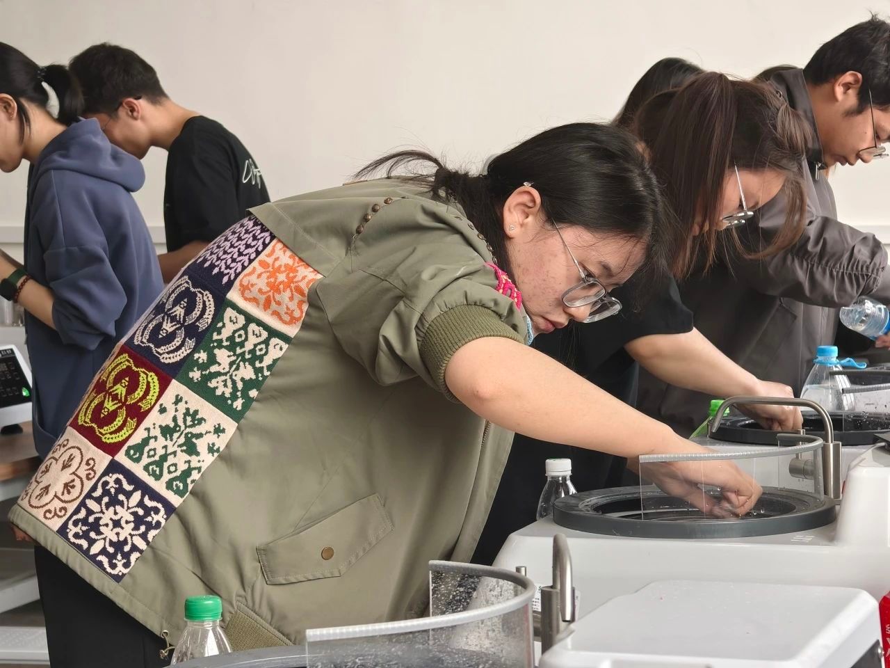 AED13C5D87D9D0495BD8F101AD1_A76307F1_2AAF6 AED13C5D87D9D0495BD8F101AD1_A76307F1_2AAF6